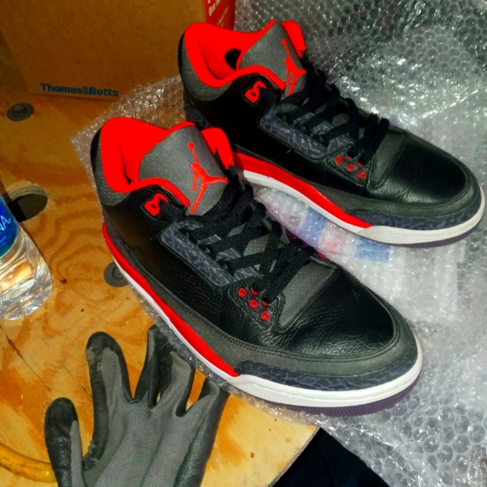 Jordan 3 retro crimson size 10